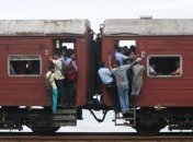 На Шри-Ланке застряли тысячи туристов в связи с забастовкой железнодорожников 