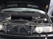 ГПСУ задержала украинцев, переправлявших через границу краденные автомобили