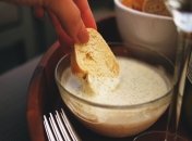 Домашній майонез, на відміну від магазинного, зберігатиметься в холодильнику не більше п’яти днів