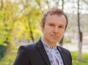 СМИ: Вакарчук может представить свою партию уже 16 мая