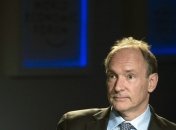 Создатель Интернета критикует слежения за Сетью в США