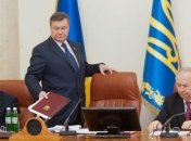 Янукович забрал у Табачника Министерство молодежи и спорта