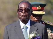 Президента Зимбабве Мугабе посадили под домашний арест