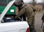 На контрольном пункте "Марьинка" ожидают большие очереди автомобилей