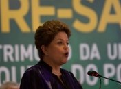 Бразильский нефтемагнат перестроил бассейн в хранилище наличных