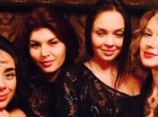 Бугримова, Скорикова и компания "холостячкек" отмечали праздник.