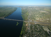 Антонівський автомобільний міст у Херсоні