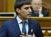 Вернувшийся в Украину экс-нардеп Левченко оскорбил журналиста (фото)