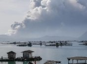 На Филиппинах новое извержение вулкана: людей эвакуируют