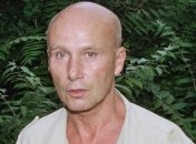 Сорок лет спустя: Во Франции обвинили писателя за отношения с несовершеннолетними