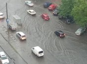 В Одессе прошел сильный ливень: авто "плавают" в воде (Фото, видео)