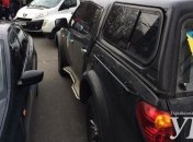 Бойцы "Айдара" перекрыли под Кабмином движение и принесли шины