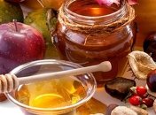 Порошенко и Гройсман поздравили украинцев с Первым Спасом