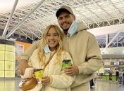 "Два довольных человека": беременная Даша Квиткова показала свой животик (фото)