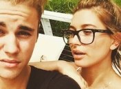 Хейли Болдуин засветила обручальное кольцо