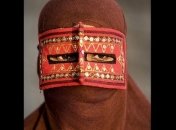 Восточная сказка: иранские красавицы в традиционных масках (Фото)