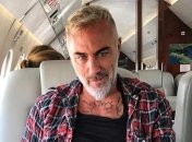 Итальянский миллионер порадовал поклонников новыми танцами в купальнике