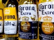 Акции производителя пива "Corona" обрушились из-за коронавируса