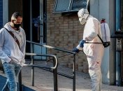 Від COVID-19 в Бразилії загинуло понад 50 тисяч людей