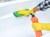 Чем отмыть ванну, чтобы была белой и сверкала