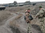 Вражеские обстрелы на Донбассе: погиб военный, еще один ранен