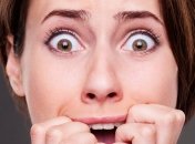 31-летняя бразильянка с внешностью 9-летнего ребенка (Фото, Видео)