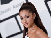 Ариана Гранде продемонстрировала идеальную прическу на лето