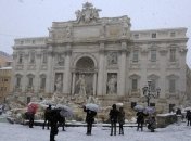 Мэрия Рима и церковь спорят, как использовать монеты из фонтана Треви