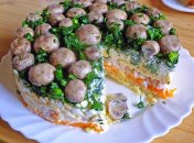 На столе может стать основной, яркой закуской