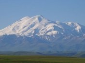 Попавшие в лавину на Эльбрусе украинцы доставлены в больницу