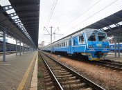 На сигналы не реагировал: поезд переехал мужчину под Бучей