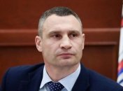 Кличко: Камеры зафиксировали вандалов, которые изуродовали Алею художников в Киеве