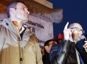 Оппозиция требует отчета Пшонки в Раде и нумерации шлемов "Беркута" 