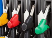 Правительство Франции пообещало сдержать рост цен на топливо