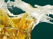 56 человек погибли, отравившись пивом c желчью крокодила на похоронах