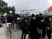 У Флориді автомобілістам дозволили давити протестувальників