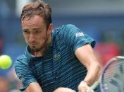 Медведев в финале турнира в Шанхае победил Зверева