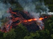 Земля раскалывается пополам: на Гавайях объявлен максимальный уровень опасности