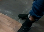 Гражданин Молдовы в носках вез через границу препарат для омоложения (Видео)