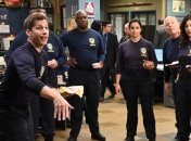 На тлі протестів в США: актор "Бруклін 9-9" розповів про зйомки 8 сезону поліцейського серіалу