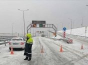 По Крымскому мосту впервые в истории перекрыто движение: причина на видео