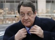 У Кипра остается один выход - обратиться за помощью к России
