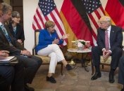 Меркель обсудила с Трампом тему Украины