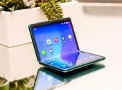 На выставке CES 2020 был представлен необычный складной смартфон TCL10 (Фото)