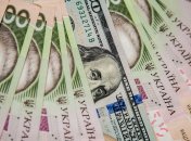 Доллар и гривны