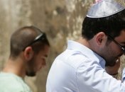 Израиль возмутился предупреждениями в Германии о ношении кипы