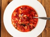 Рецепт дня: постный борщ с капустой и фасолью