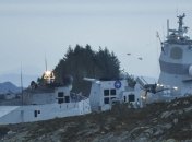 Фрегат, который столкнулся с танкером, практически затонул: фото и видео