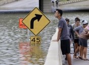 В Техасе сбросят воду из водохранилищ для снижения риска затопления Хьюстона