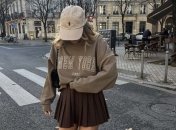 Вдале поєднання світшоту зі спідницею